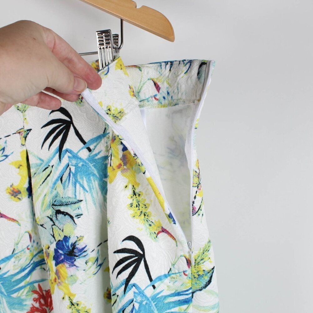 Kate & Mallory Colorful Tropical Skirt - XL - Picture 4 of 8